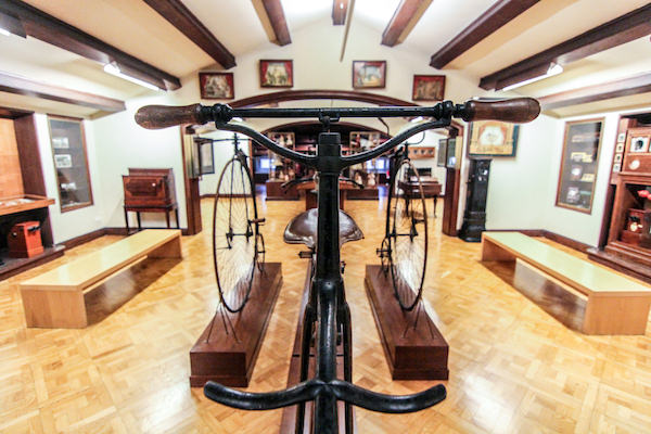 Museums Frederic Mares